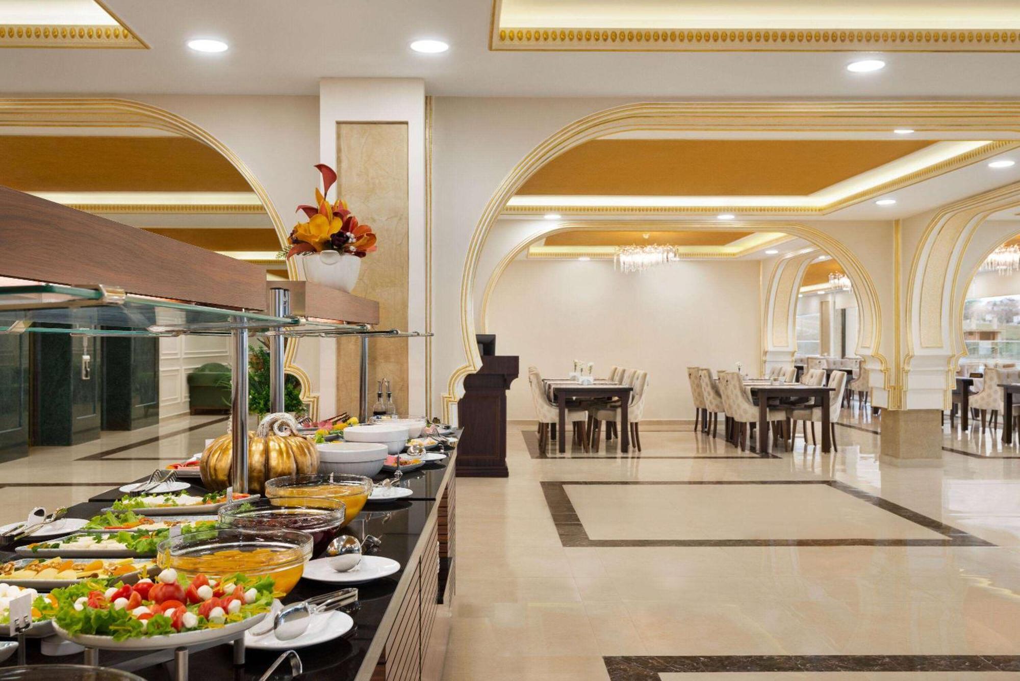 Ramada Plaza By Wyndham Silivri Hotel Exterior photo