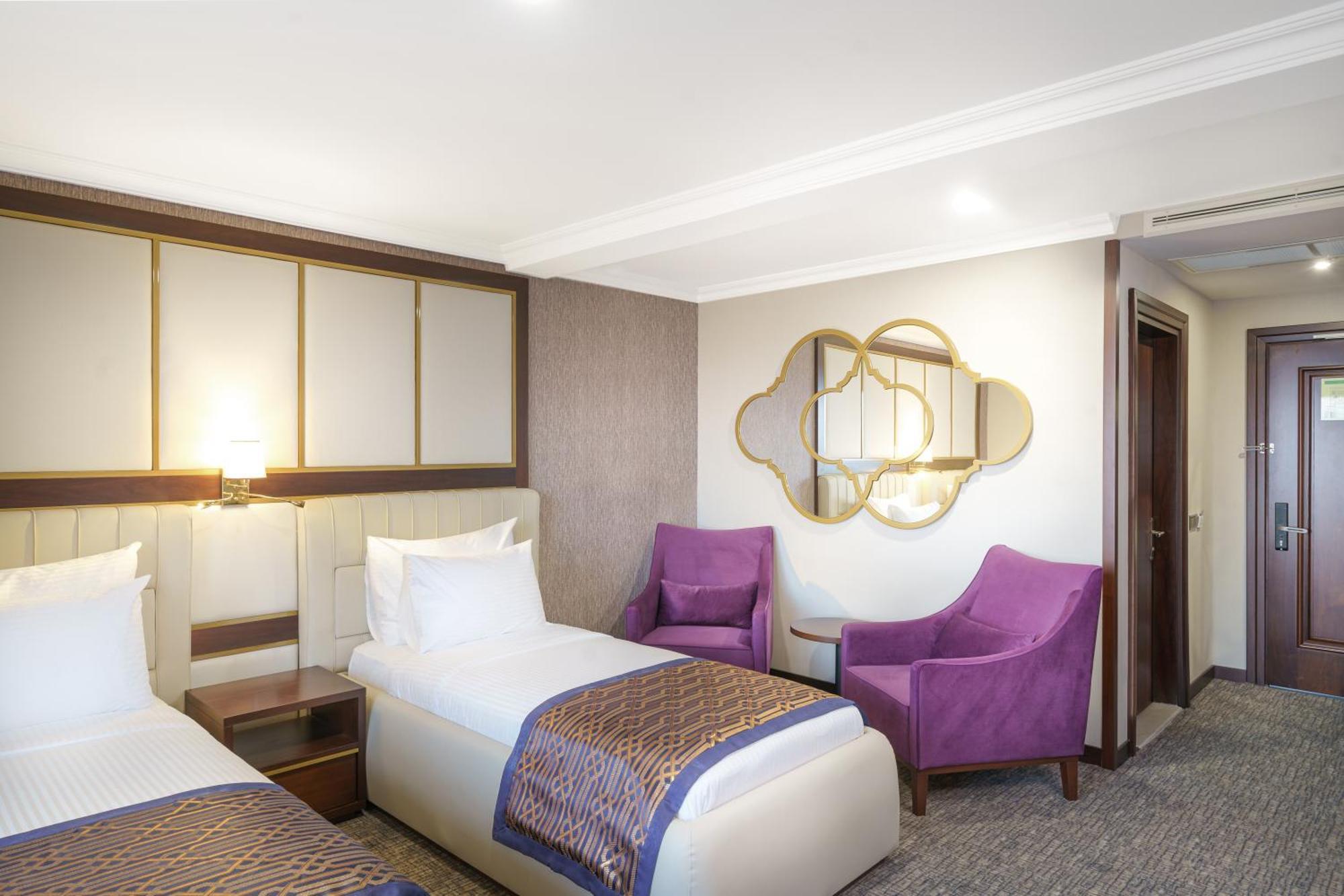 Ramada Plaza By Wyndham Silivri Hotel Exterior photo