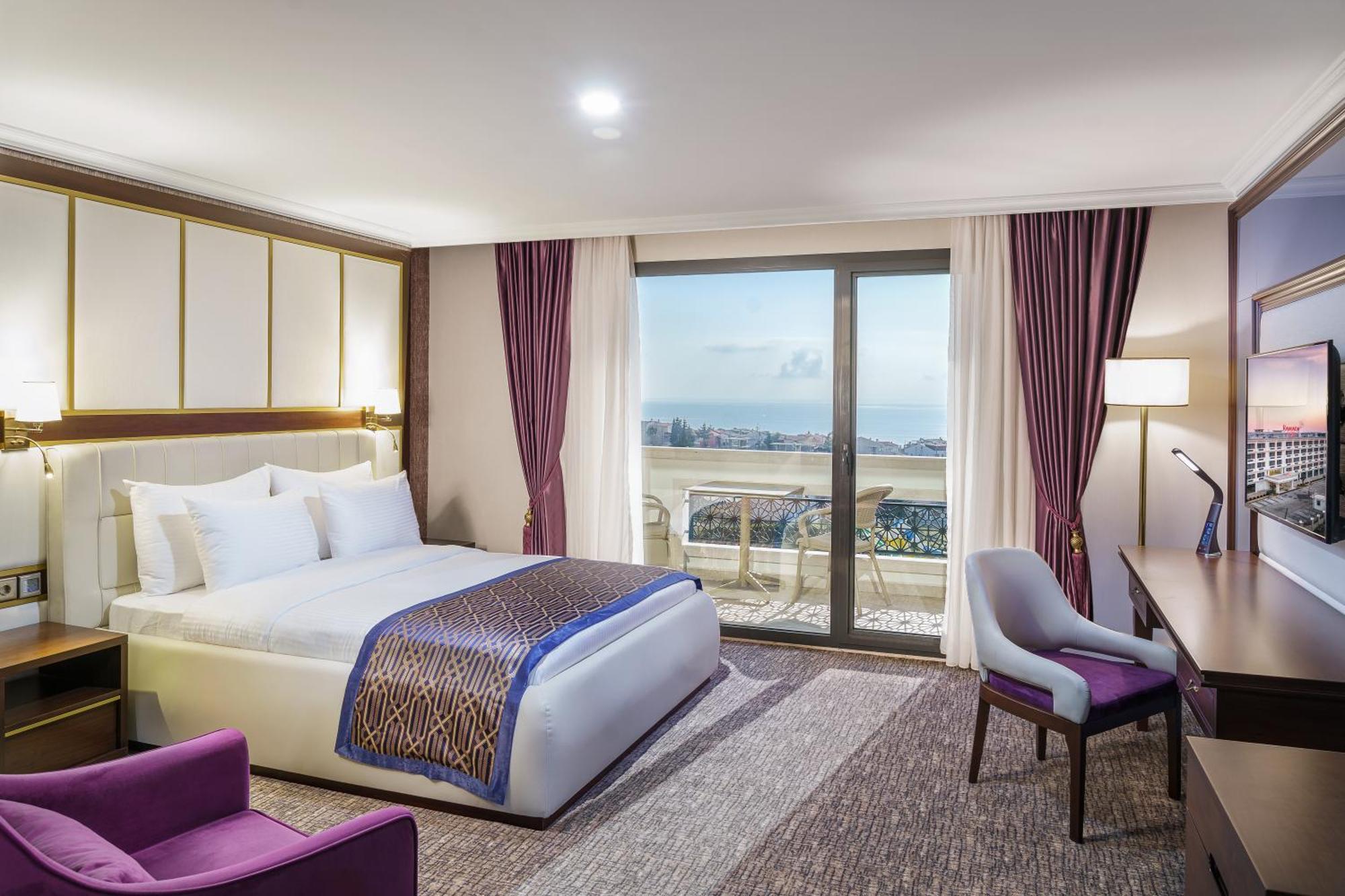 Ramada Plaza By Wyndham Silivri Hotel Exterior photo