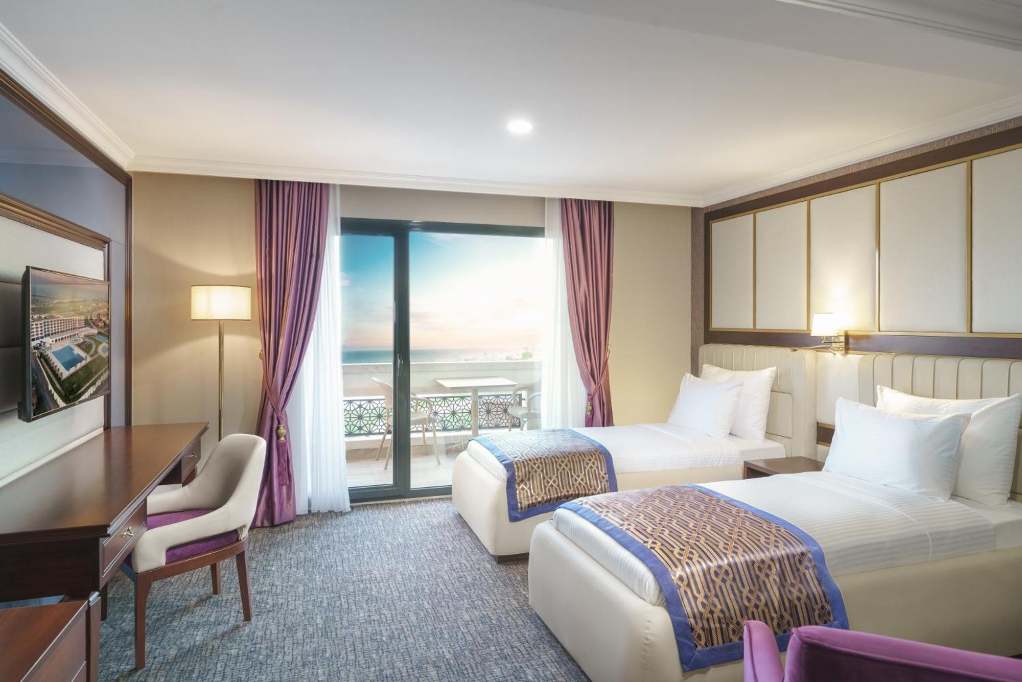 Ramada Plaza By Wyndham Silivri Hotel Exterior photo
