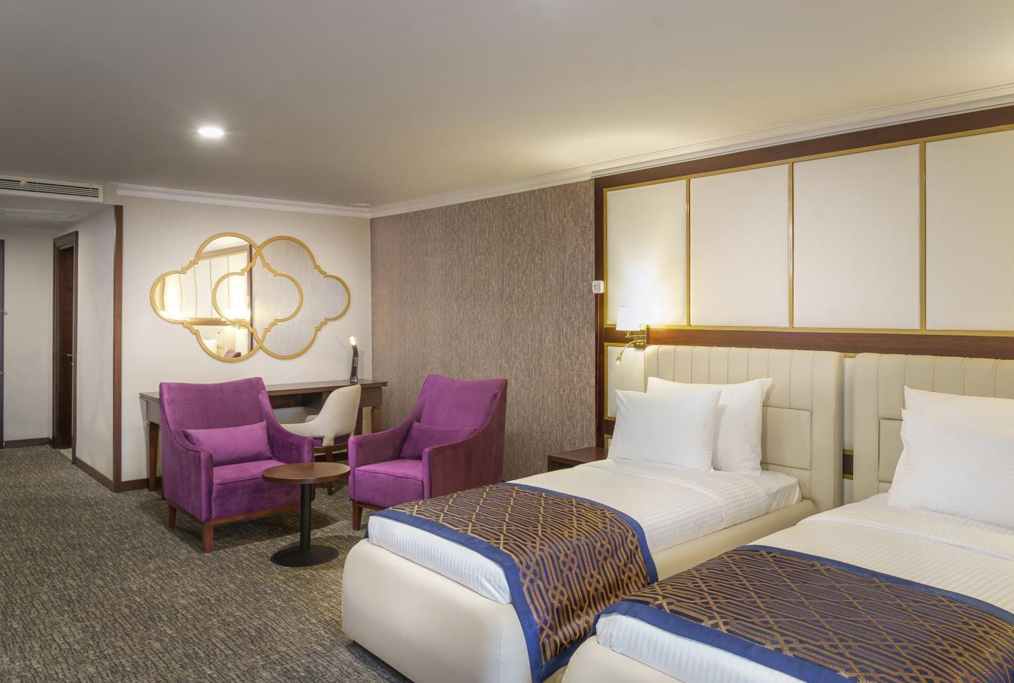 Ramada Plaza By Wyndham Silivri Hotel Exterior photo